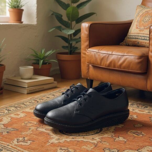 Skechers Shape Ups Work Black Leather Casual Slip Resistant Shoe Womens Size 9.5 - Picture 1 of 10